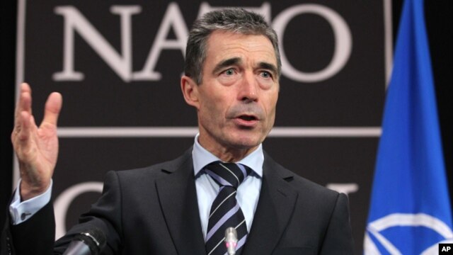 http://gdb.voanews.eu/051C07EF-52E2-46D0-B8C0-5A3F033FCB8C_w640_r1_s_cx0_cy1_cw0.jpg