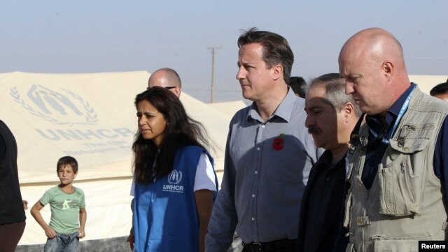http://gdb.voanews.eu/09D8EA5D-680D-4DFE-A2BC-3AC070E28397_w640_r1_s.jpg