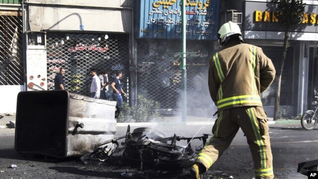 http://gdb.voanews.eu/1706085D-C70C-4C85-83FC-A2DD6AB6C397_w640_r1_s_cx0_cy3_cw0.jpg