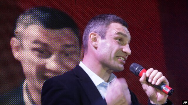 http://gdb.voanews.eu/1BCC39D8-FA89-40F9-9BB4-C31C6EFFF27A_w640_r1_s.jpg