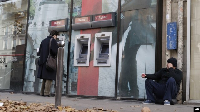 http://gdb.voanews.eu/1C0E826A-9E47-402C-99D5-F5F286A489CD_w640_r1_s_cx0_cy10_cw0.jpg