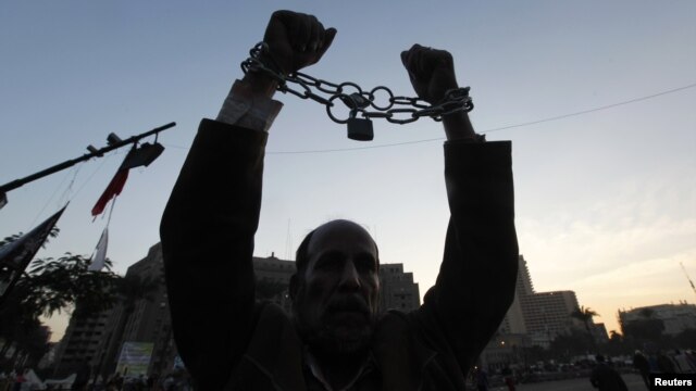 http://gdb.voanews.eu/245AAD41-FCDD-445B-A0F3-18AC7E231105_w640_r1_s_cx0_cy2_cw0.jpg