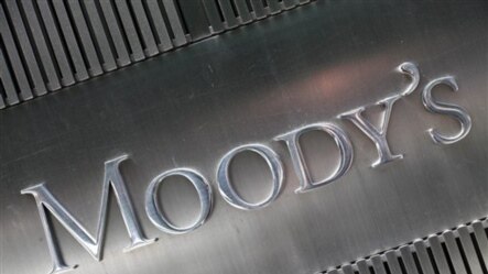 Moody's Investor Service, perusahaan yang bergerak dalam bidang penilaian tingkat kelayakan kredit perbankan, menurunkan tingkat kelayakan sejumlah bank di Spanyol (Foto: ilustrasi).
