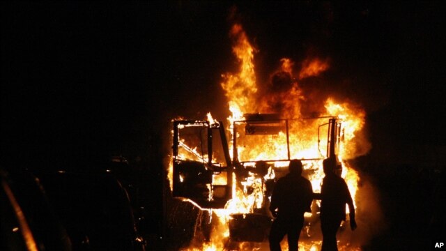 http://gdb.voanews.eu/35942228-48BC-48ED-8DEB-2CDBB68F1D58_w640_r1_s.jpg