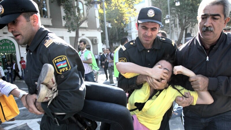 Баку: полиция арестовала участников акции протеста