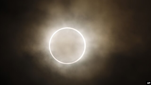 Solar Eclipse, Lunar Eclipse LIVE: Transit Of Venus Is Up Next (+ Amazing Video)
