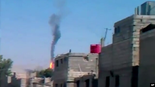 http://gdb.voanews.eu/5E76AC27-A17E-4062-A277-5DE76BE968A9_w640_r1_s_cx0_cy3_cw0.jpg