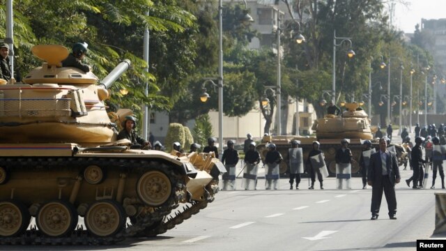 http://gdb.voanews.eu/6913593F-93A4-4CDC-8611-4763570F8D8F_w640_r1_s.jpg