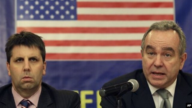 http://gdb.voanews.eu/7E604628-B0E6-400D-8FF2-72E1849232D2_w640_r1_s_cx0_cy16_cw0.jpg