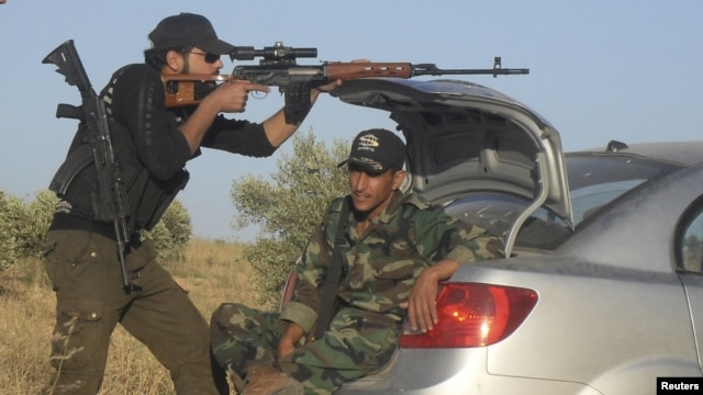 http://gdb.voanews.eu/99932883-3992-4895-BE7A-A709C0210E0F_w640_r1_s_cx0_cy6_cw0.jpg