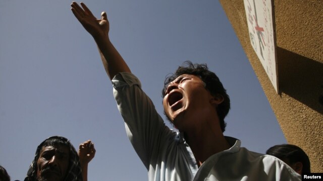 http://gdb.voanews.eu/9EA1A09A-72DE-4D29-BA49-BDE9707D485F_w640_r1_s_cx0_cy7_cw0.jpg