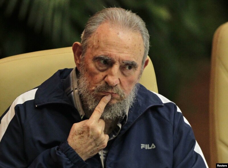 Former Cuban leader Fidel Castro attends the closing ceremony of the sixth Cuban Communist Party (PCC) congress in Havana in this April 19, 2011 file photo. 