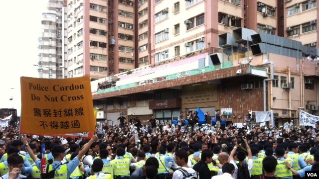 中国湖南民主党观察：香港巿民抗议湖南民运人士李旺阳离奇死亡