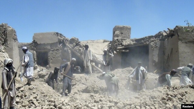 http://gdb.voanews.eu/AB9DF56C-B8FE-47CF-8DE4-0019A2969E71_w640_r1_s.jpg