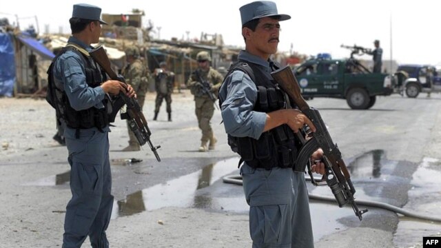 http://gdb.voanews.eu/AFC0E0C7-28AA-4A61-938C-7314527807A2_w640_r1_s_cx0_cy5_cw0.jpg