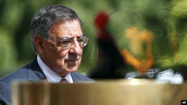 http://gdb.voanews.eu/B128FD58-61C1-421B-A565-DFD8362A9AB1_w640_r1_s_cx0_cy12_cw0.jpg