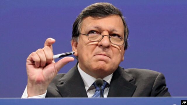 http://gdb.voanews.eu/C264E292-35CC-49BB-9F05-794B3577B5EA_w640_r1_s_cx3_cy0_cw94.jpg