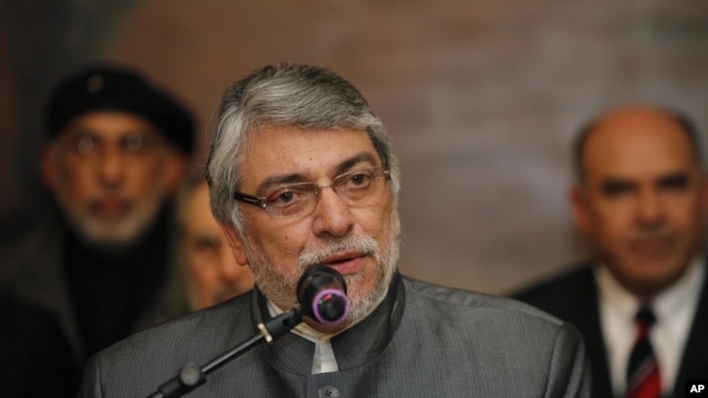 http://gdb.voanews.eu/C5401753-23A3-42A4-A5FD-4F65E5D0D8AB_w640_r1_s.jpg