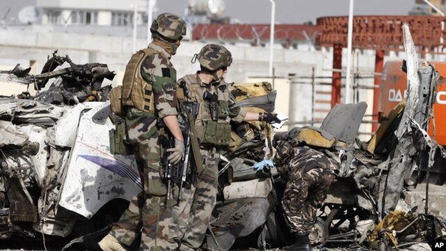 http://gdb.voanews.eu/E205A2A8-D2DE-4E23-ACA7-B87814A15E47_w640_r1_s_cx0_cy6_cw0.jpg