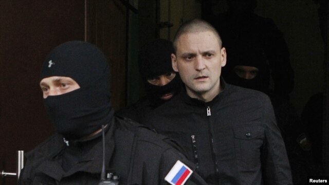 http://gdb.voanews.eu/E6B73726-7CD5-4FDB-B759-30F76EF6CEF3_w640_r1_s.jpg