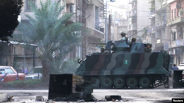 http://gdb.voanews.eu/FDDBE102-6E7A-41C3-BBC8-CB64B45E3003_w640_r1_s_cx2_cy0_cw98.jpg